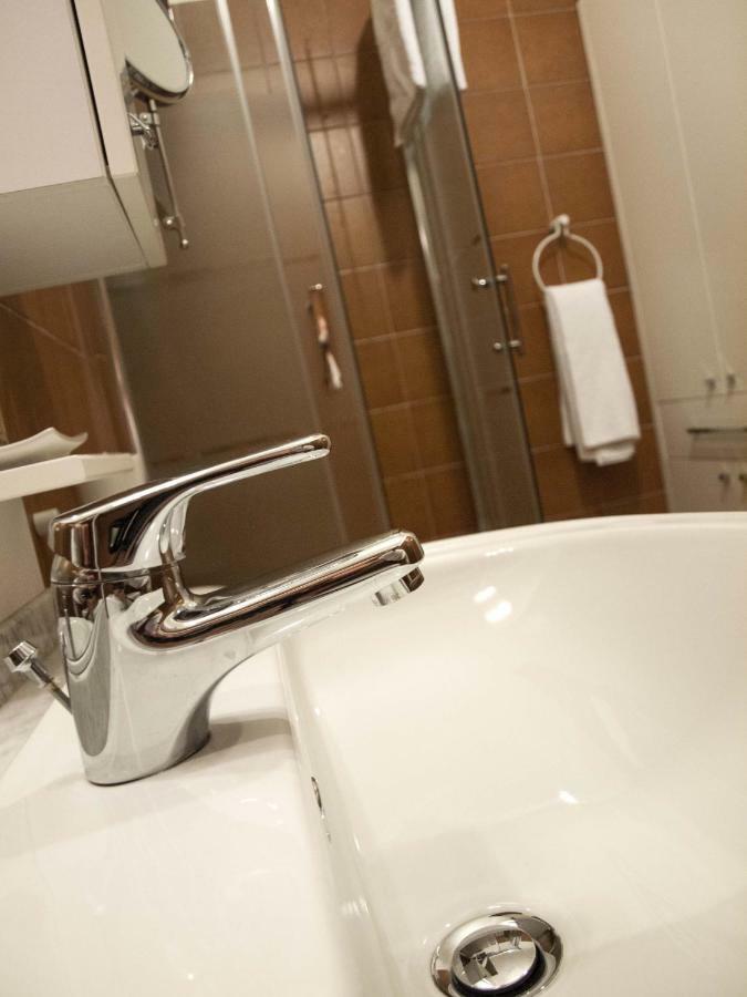 Casa Marina - Appartamento Nel Residence Di Нессо Экстерьер фото